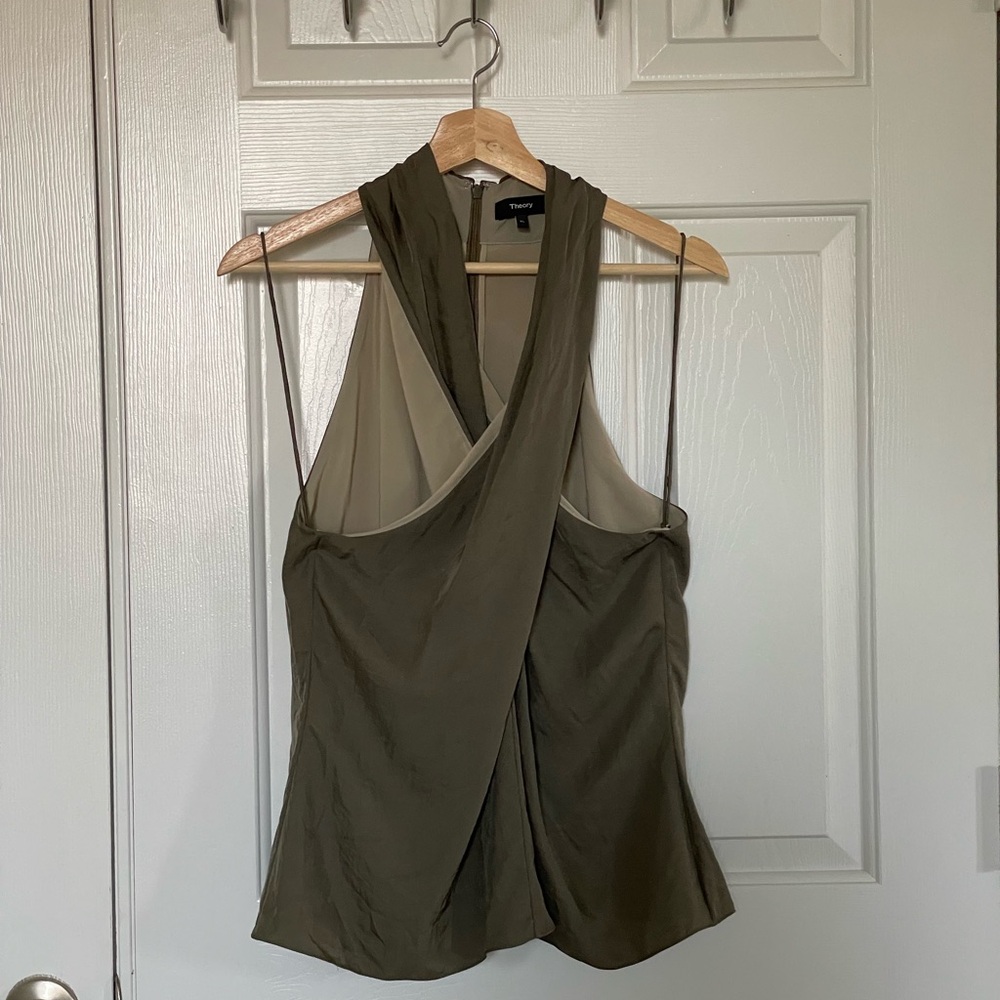 Halter top